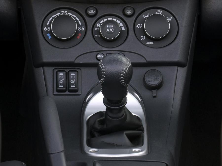  Mitsubishi Eclipse Spider GT V6 2007 года  (фото 35 из 61)